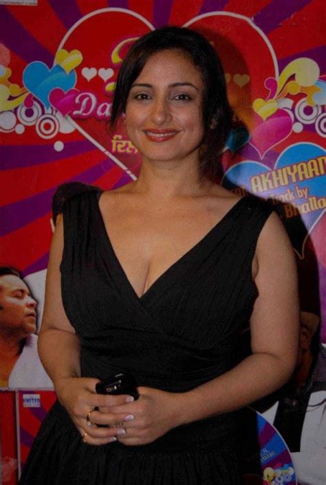 Image Gallary 9 Divya Dutta Hot Sexy Pictures