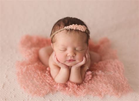 Essential Newborn Photography Poses Edition Baby Girl