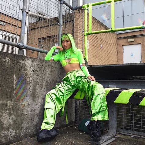 𝔦 𝔞𝔪 𝔉𝔩𝔬 あいこ 🍒 floguan instagram photos and videos festival outfits rave neon outfits