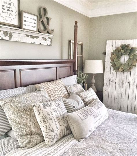 Inspiring 40 Incredible Rustic Farmhouse Style Master Bedroom Ideas
