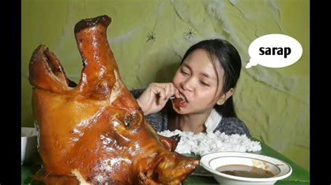 Filipino Foodlechon Ulo Ng Baboyroasted Whole Pigs Head Youtube