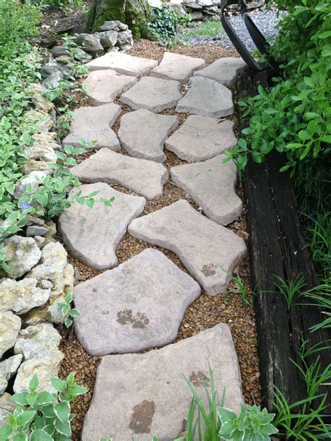 Fun Stone Walkway Diy Landscaping With Rocks Stone Walkway