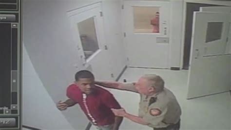 Mans Courthouse Escape Attempt Caught On Camera