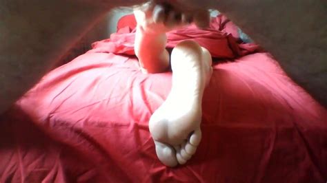 cum on her gorgeous soles xhamster