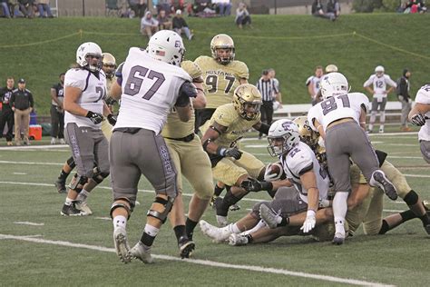 Smsu Football No 7 Cougars Trip Up Smsu In Second Half 24 10 News