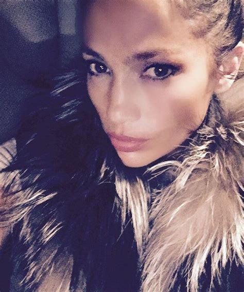 Unless your name is jennifer lopez!!! Jennifer Lopez Shares Her Very Best Selfie Tricks ...