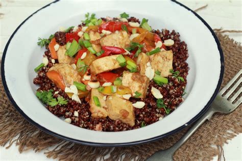 Spicy Thai Style Tofu With Quinoa Recipe By Archanas Kitchen