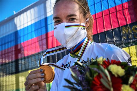 Anna van der breggen won olympic gold for the netherlands at rio 2016 women's road race, four years on from compatriot marianne vos' london success, as great britain's lizzie armitstead finished fifth. Five talking points from the Imola 2020 World ...