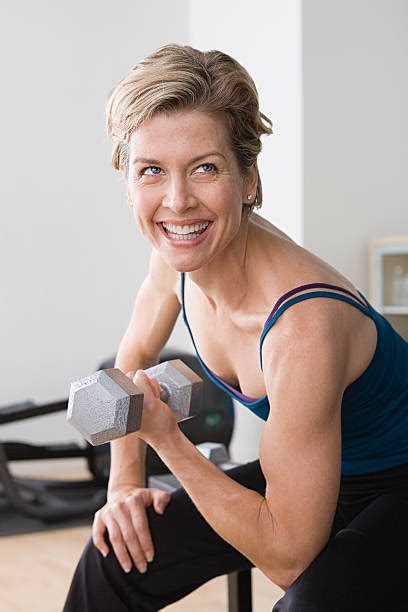 16 907 gym woman mature photos and premium high res pictures getty images sport fitness