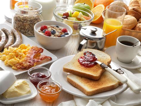 38 Nutrition Experts Tell Us What They Eat For Breakfast Food And