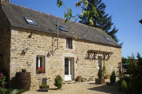 5 Bedroom Private Cottageshared Facilities In Brittany France