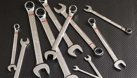 Wrench Buying Guide Types Of Wrenches Uses And Features