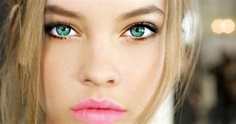 Do you know that we spend almost 10% of our total walking time with eyes completely shut? 10 Undeniable Facts About People With Green Eyes | Playbuzz