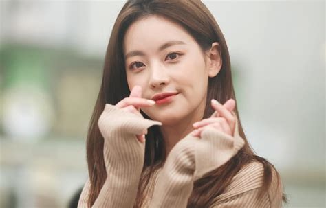Actress Oh Yeon Seo Revealed As Main Host Of Onstyles Get It Beauty