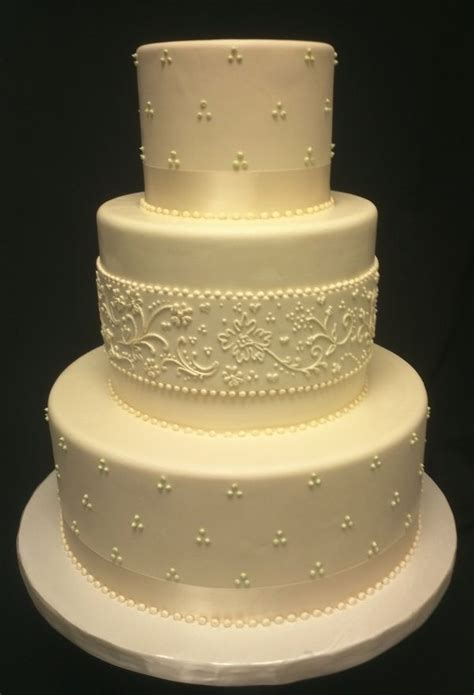 Ivory Wedding Cake Ivory Wedding Cake Wedding Cakes Beautiful