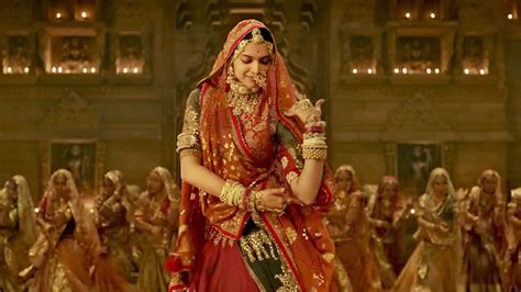 Deepika Padukones Padmavati To Get Cleared By The Cbfc To Release In January 2018