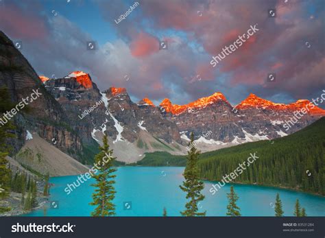 Sunrise At Moraine Lake Banff National Park Alberta Canada Stock