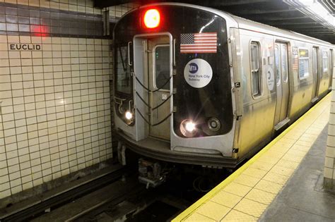 Mta Pulls Pricey New Trains For Probe After Malfunctions