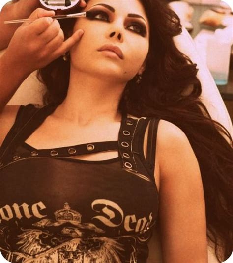 Flawless Makeup Haifa Wehbe Larp Fashion Races Fashion Abaya Fashion Fashion Art Haifa
