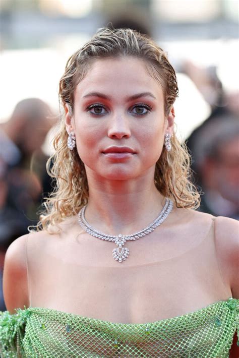 Rose Bertram Expose Ass In Thong Panties At “armageddon Time” Premiere In Cannes Hot Celebs Home