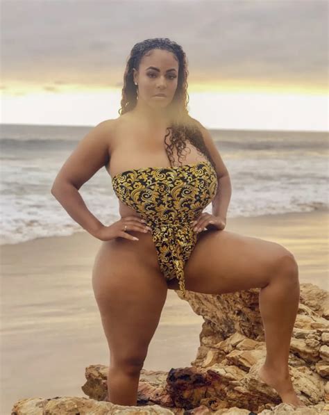 Persephanii 30 Pics Play Beautiful Big Tit Milf Nude Beach 31 Min