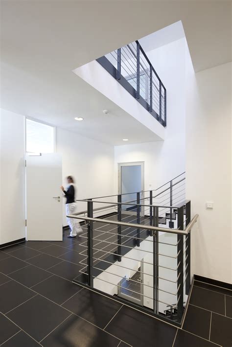 Taxes, earnings, revenue, employees, network, financial information WSW Gewerbebau - WSW Baubetreuungs GmbH Bensheim