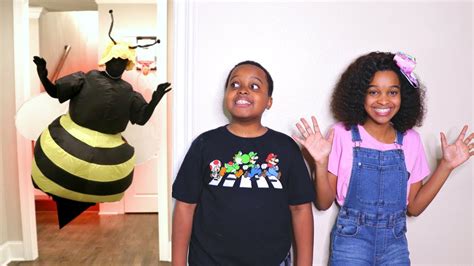 Bees Follow Shasha And Shiloh Onyx Kids Youtube