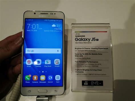 All New Samsung Galaxy J Has Launched Today With 30gb Yes 4g Internet