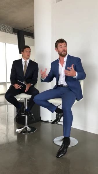 Chris appeared in high spirits on the. Chris Hemsworth | Chris hemsworth, Hemsworth, Blue suit men