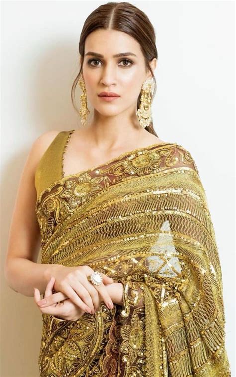 Pin By Devanshu On Kriti Sanon Kriti Sanon Saree Fashion Saree Look