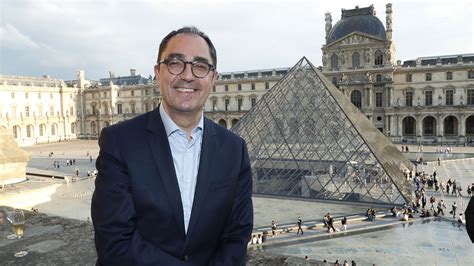 Escándalo En El Louvre Acusan A Ex Director De Tráfico De Arte Y