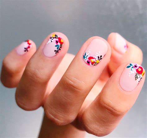 15 Gorgeous Ideas For Spring Wedding Nails Floral Nails Nail Art Designs Summer Floral Nail Art