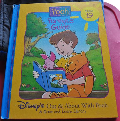 Winnie the Pooh Book - Parent's Guide Volume 19 - Self Help to Teach