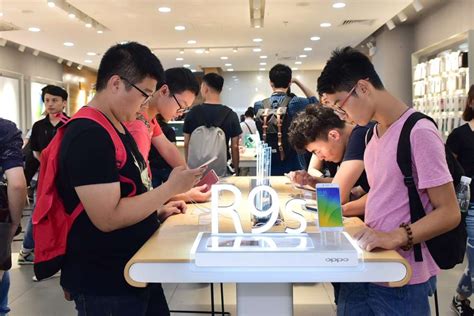 Chinas Oppo Builds On Smartphone Success At Home With Southeast Asia