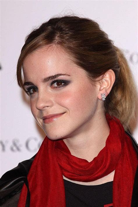 The Mystery Solved Does Emma Watson Have Freckles Justinboey