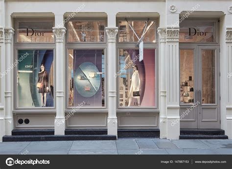 Dior pastrana ouvir e baixar musicas gratis,busque entre milhares de musicas ,buscador de mp3 totalmente gratis. Exterior de loja de luxo de Christian Dior em Greene Street em Nova York. — Fotografia de Stock ...