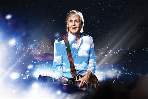 Paul mccartney, british vocalist, songwriter, composer, and bass player whose work with the beatles in the 1960s helped lift popular music from its origins in the entertainment business and transform it into a creative, highly commercial art form. Paul McCartney naar Goffertpark in 2020 | Festileaks.com