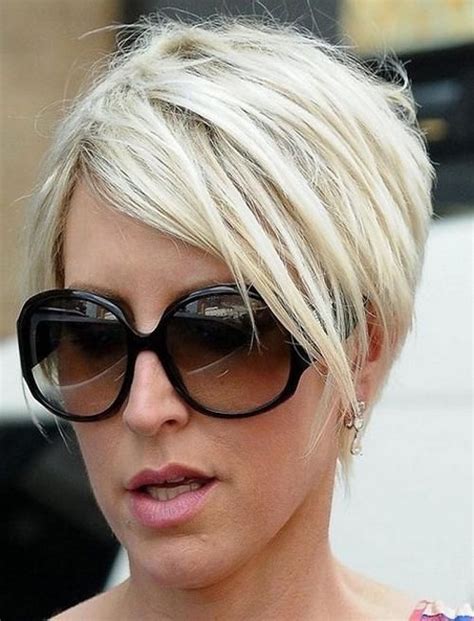 20 Ideas Of Short Hairstyles For Glasses Wearers