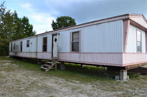 These are excellent condition homes with appliances and furniture. bedroom-single-wide-mobile-home-for-sale-charleston-homes ...