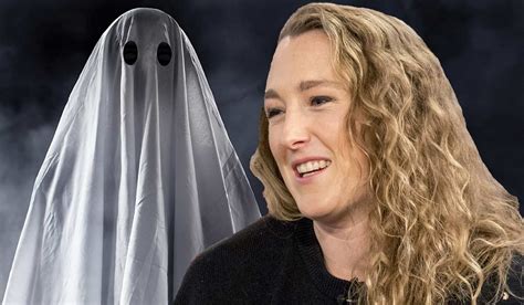 Meet The Woman Who Claims Shes Had Sex With 20 Ghosts