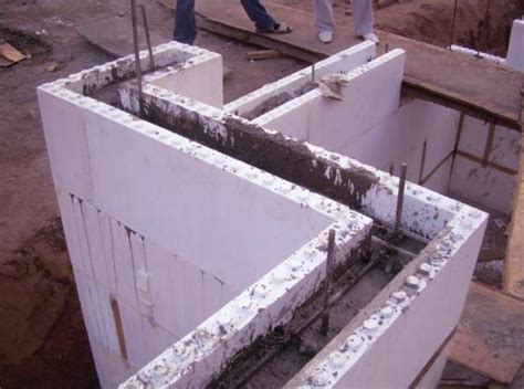 How To Build A Concrete Wall With Your Own Hands