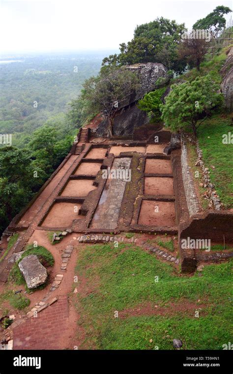 Sigiriya Sinhagiri Lion Rock Szigirija Vagy Szinhagiri Oroszlán