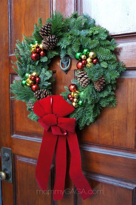Simple Holiday Home Decorating The Front Door Entryway