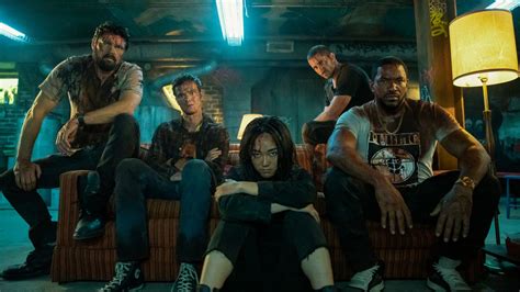 The Boys Season 3 Trailer Delivers Supe D Up Smackdowns And Riotous