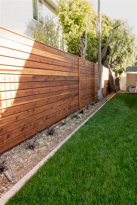 These many pictures of 60 cheap diy privacy fence ideas list may become your inspiration and informational purpose. 40+ Lovely DIY Privacy Fence Ideas - Page 2 of 30