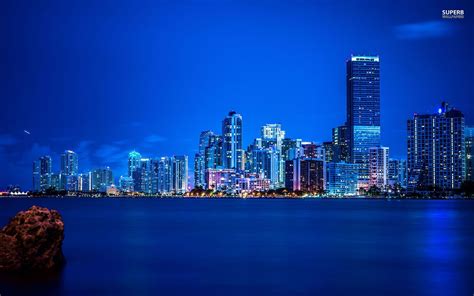 73 Miami Skyline Wallpaper