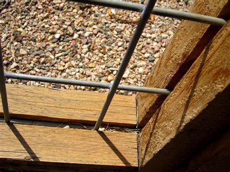 However, it is important to remember that your chicken wire fence will only be as strong as your. hog wire fence panel - Google Search | Hog panel fencing ...