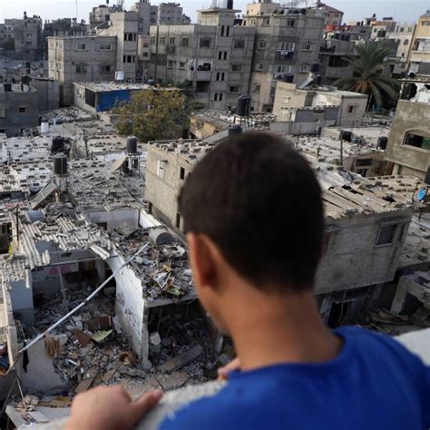 Raid Israeliani A Gaza 50 Morti Sulla Striscia Salgono A 240 Gli