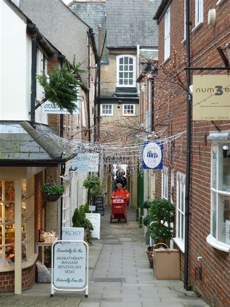 Devizes Days In Words And Pictures 2015 The Ginnel Twixt The Market