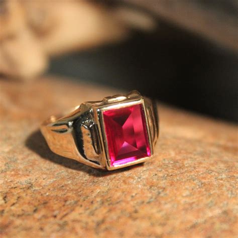 Vintage 10k Solid Gold Emerald Cut Ruby Ring 3 5 Grams Size Etsy